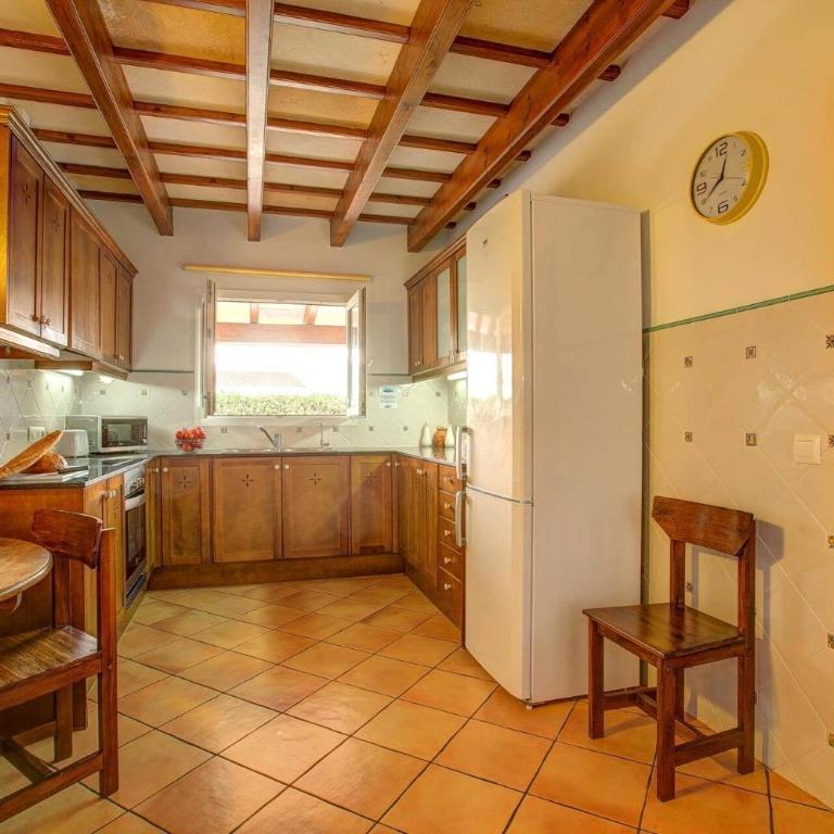 Villa Bonaventura by Villa Plus - Villa - 13