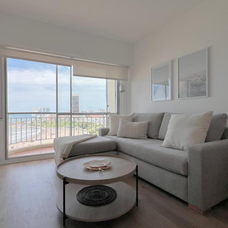 Depto Gustavo - Depto para 2 PAX con vista al mar en Playa Varese con cochera - Hola Sur - One-Bedroom Apartment - 1