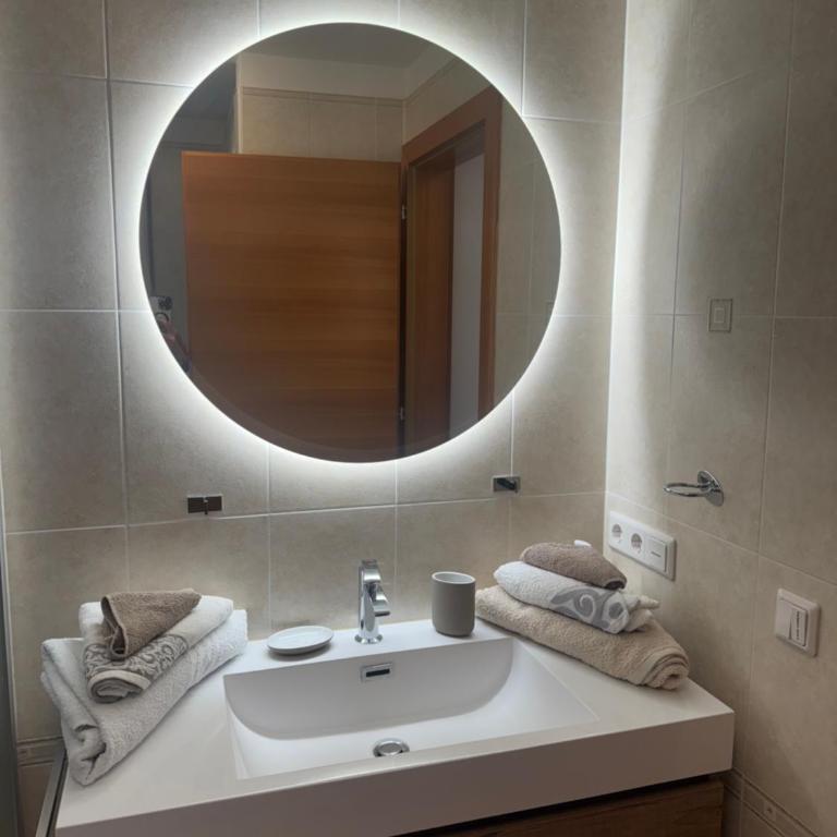 Mountain Flat Luna -Next train station Dobbiaco- - Appartamento Superior con 2 Camere da Letto e Balcone - 21