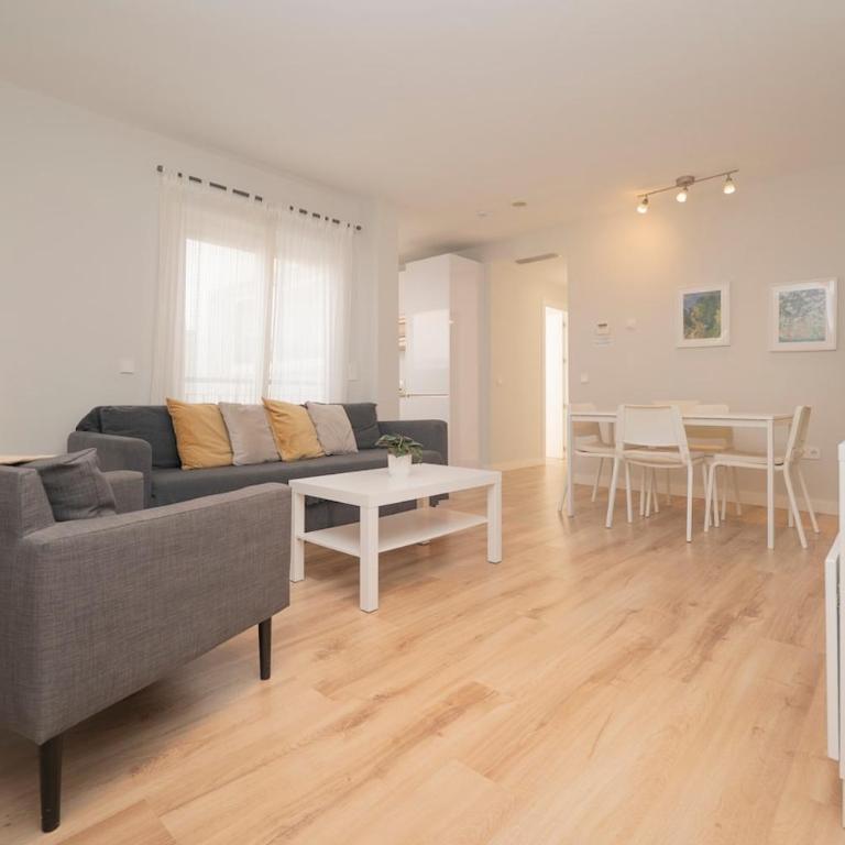 Fuengirola Downtown Accommodation - Apartamento de 2 dormitorios - 4