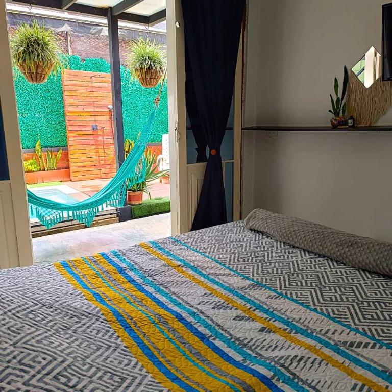Casa Luna Lago Calima - Habitación con baño compartido - Cama grande - 6