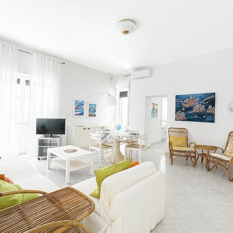 Casa Lidia Mare - Three-Bedroom Apartment - 1