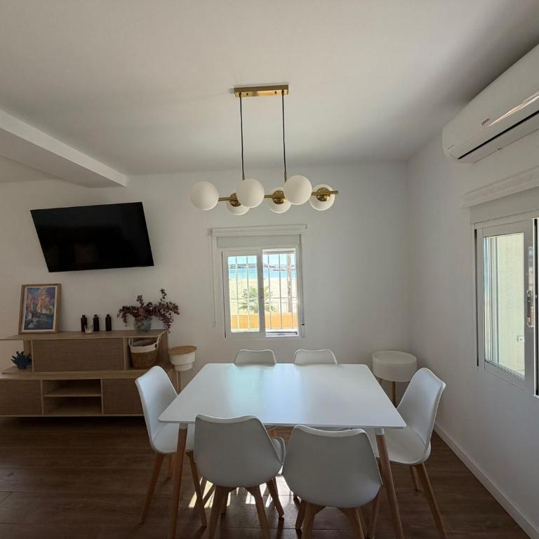 Apartamento en primera línea de playa - Two-Bedroom Apartment - 1