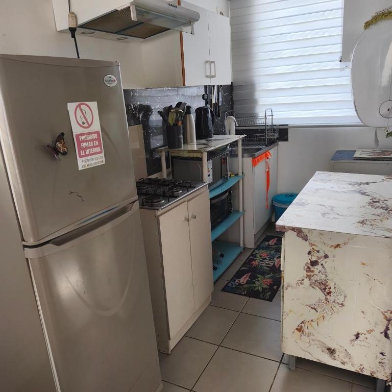 Casa con estacionamiento linares - Three-Bedroom House - 4