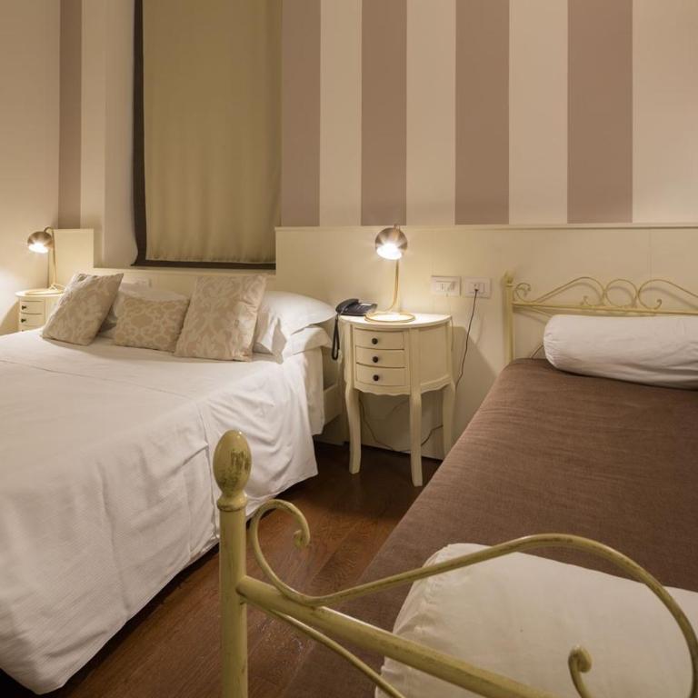 Mediterraneo Emotional Hotel & Spa - Camera Tripla Superior con Accesso Spa - 2