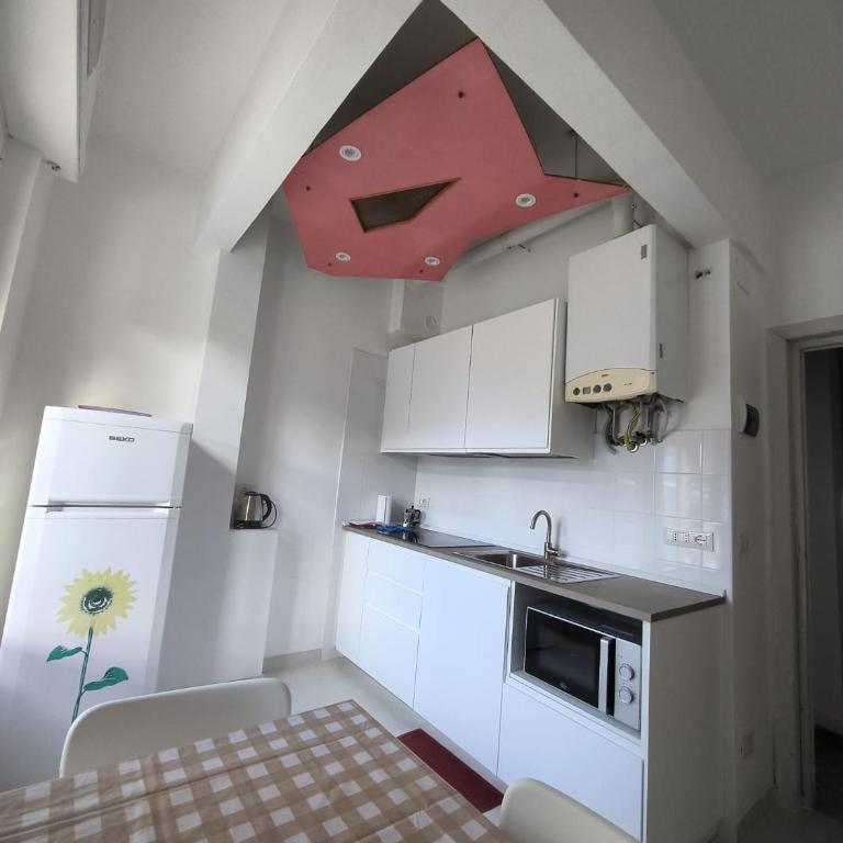 ATTICO SUL MARE con balcone sulla spiaggia e terrazza solarium di 25 mq - Appartamento Attico - 12