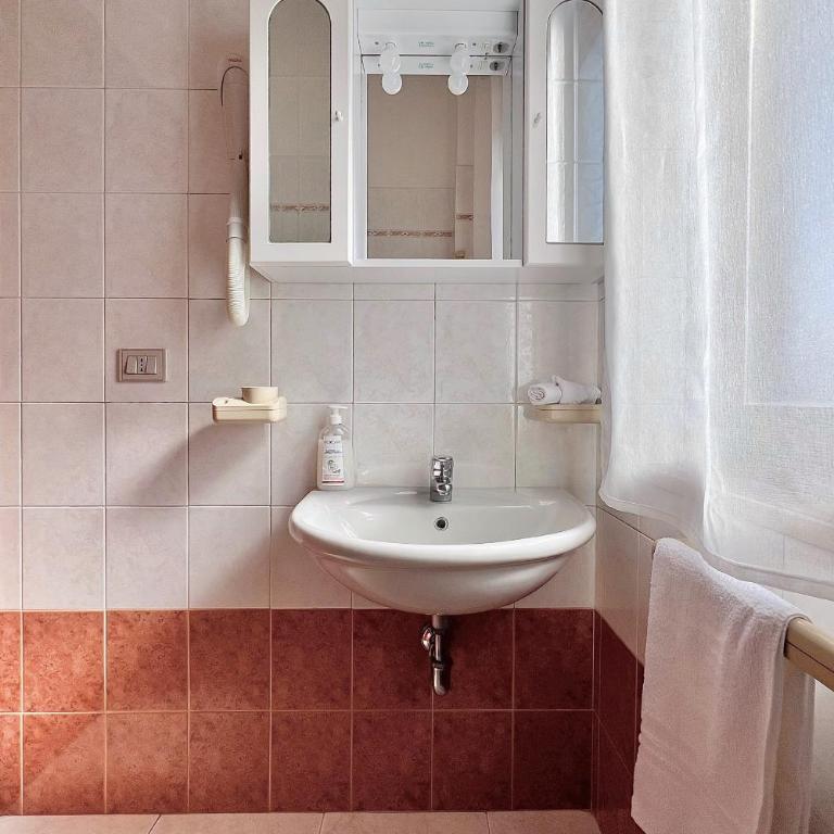Near the Center - A combination of relaxation and unique views - Appartamento con 2 Camere da Letto e Vista Città - 16