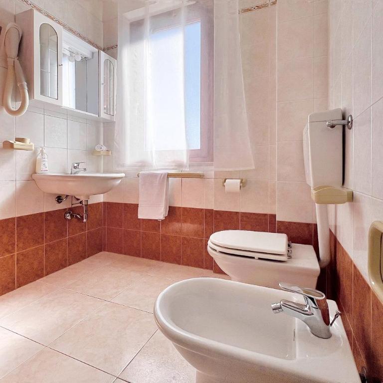 Near the Center - A combination of relaxation and unique views - Appartamento con 2 Camere da Letto e Vista Città - 5