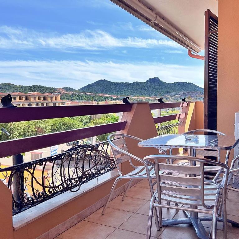 Near the Center - A combination of relaxation and unique views - Appartamento con 2 Camere da Letto e Vista Città - 2