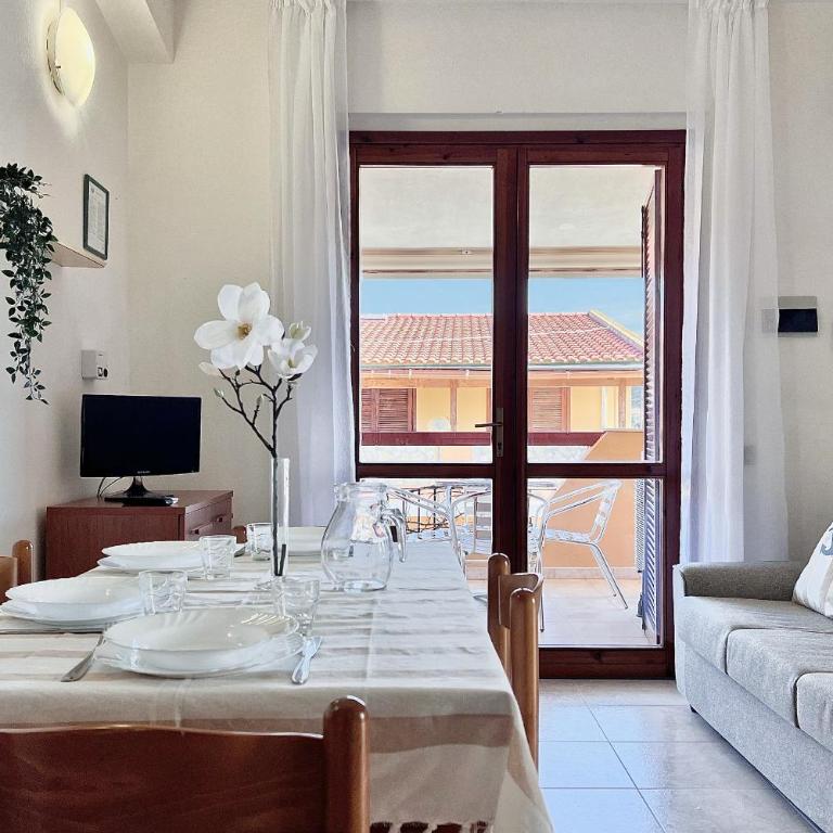 Near the Center - A combination of relaxation and unique views - Appartamento con 2 Camere da Letto e Vista Città - 4