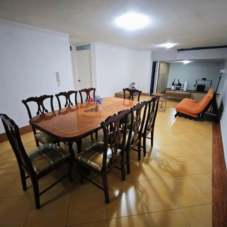 Cozy pet-friendly apartment with private BBQ area - Riobamba Chimborazo - Three-Bedroom Apartment - 7