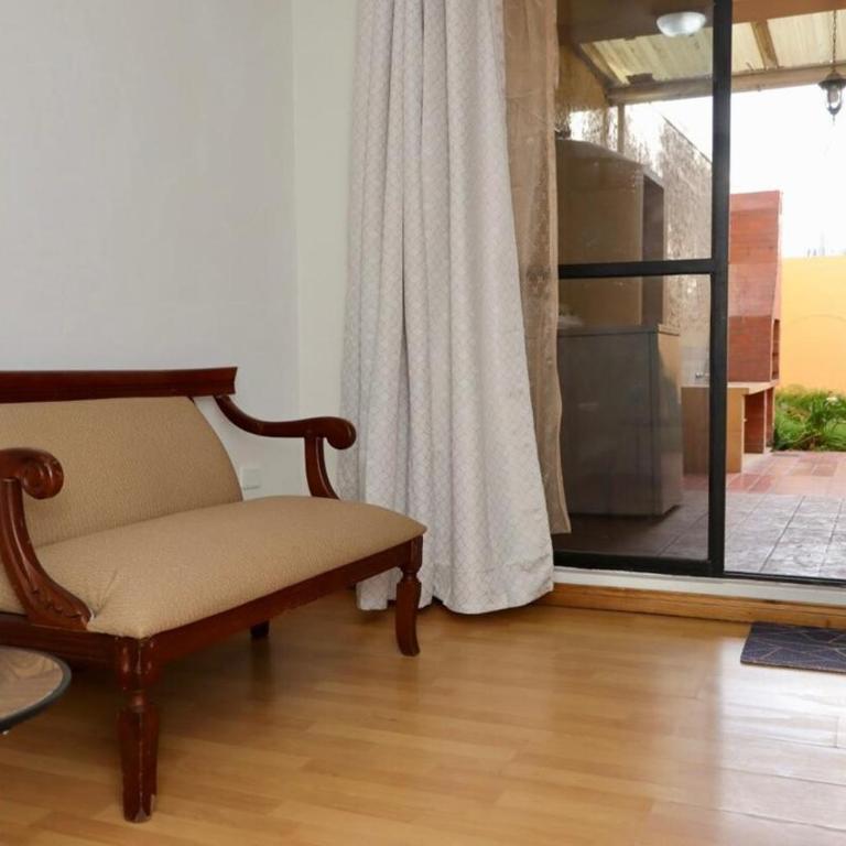 Cozy pet-friendly apartment with private BBQ area - Riobamba Chimborazo - Three-Bedroom Apartment - 3