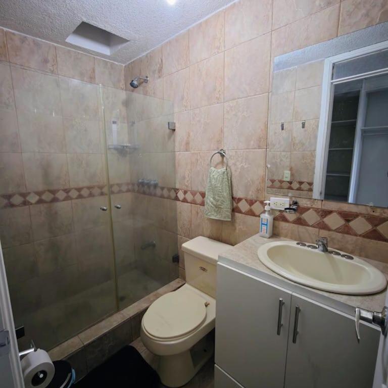Cozy pet-friendly apartment with private BBQ area - Riobamba Chimborazo - Three-Bedroom Apartment - 4