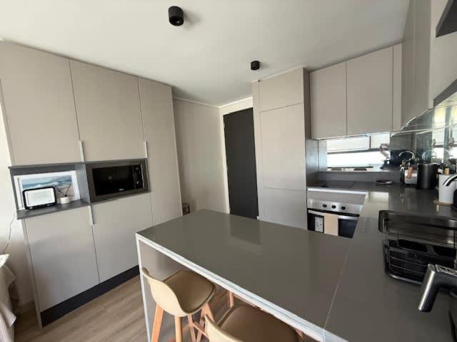 HOM I Parking I Vista al Mar I Gym I Playa I 4Pax - Apartment - 27