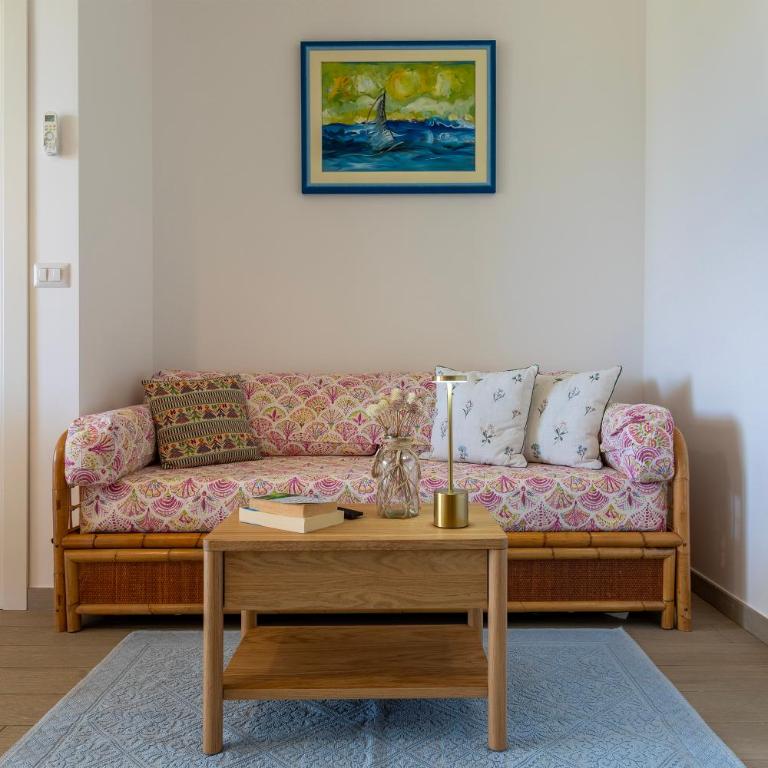 Casa Eolo - One-Bedroom Apartment with Terrace - 8