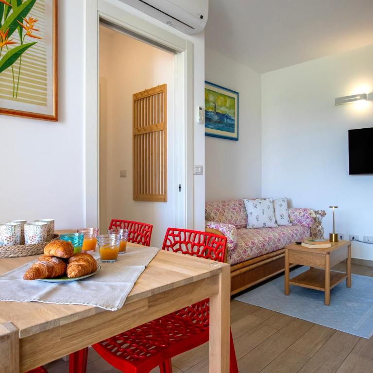 Casa Eolo - One-Bedroom Apartment with Terrace - 11