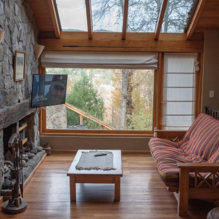 Excelente Casa en bosque con vista a Chapelco y Lago Lacar - Casa de 2 dormitorios - 4