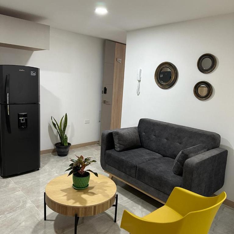 Apartamento bonito, céntrico y cerca de la estación de metro - Apartamento de 2 dormitorios - 8