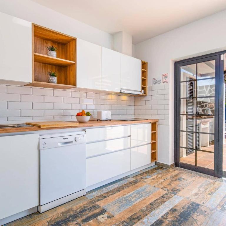 Villa Iko by Villa Plus - Villa - 7