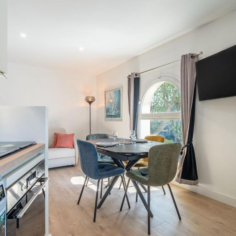 Séjour DUO parfait, Plein Centre, avec Parking privé & Climatisation - One-Bedroom Apartment - 10