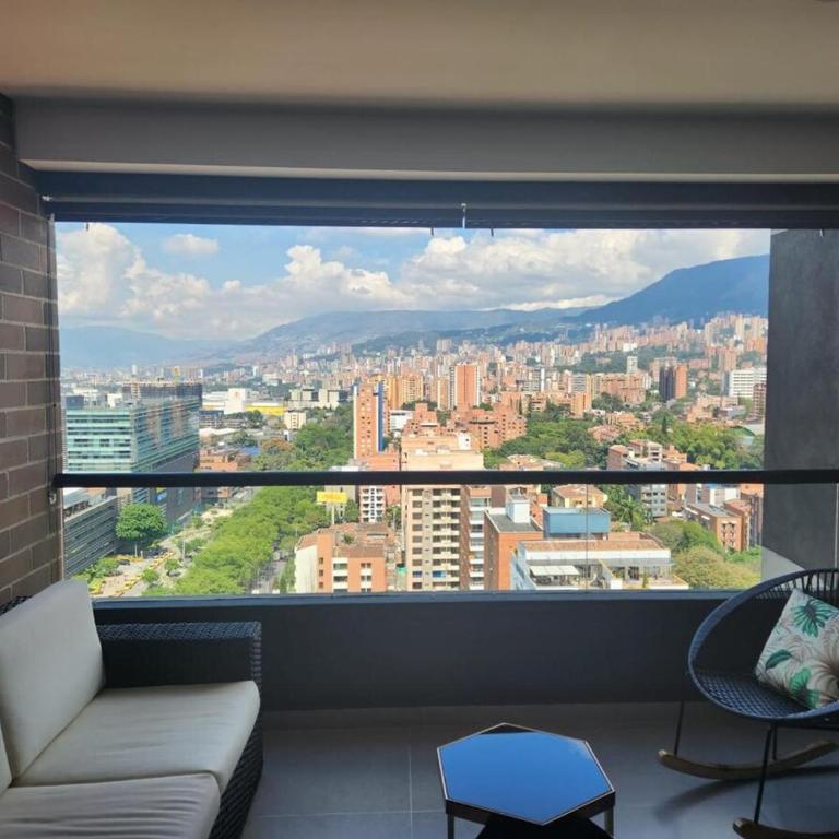 Excellent location, view, close to Provence, Envigado Medelllin Colombia - Apartamento de 2 dormitorios - 18