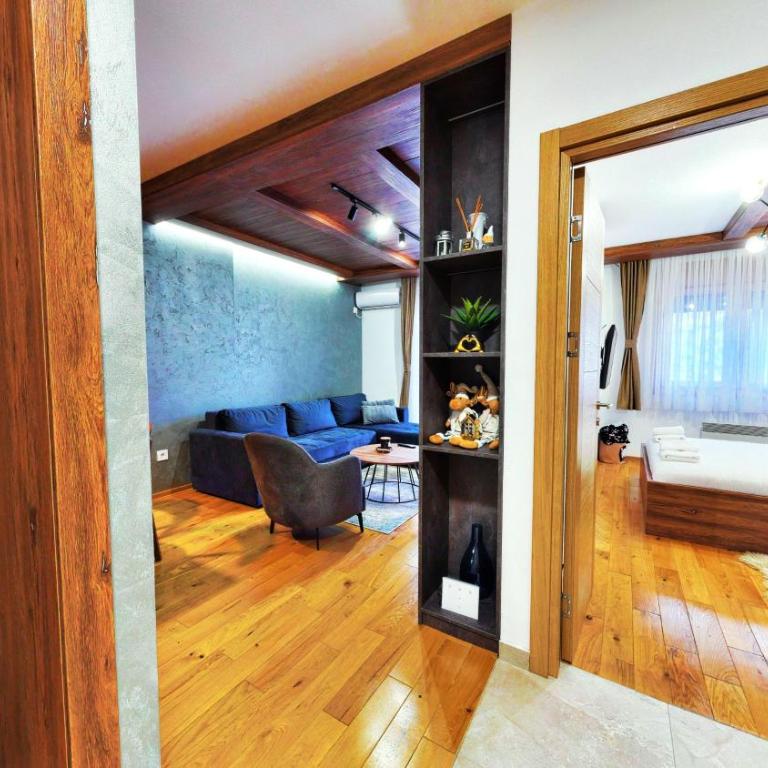 Royal Garden Knezevic - One-Bedroom Apartment - 17