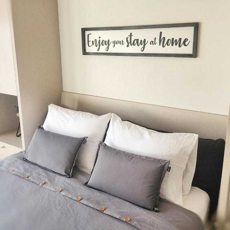 Moderno y acogedor con parking y a pasos del metro - One-Bedroom Apartment - 7