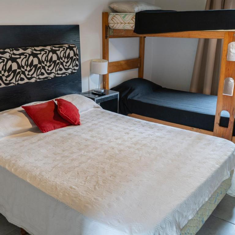 Hostería La Cascada - Habitación Cuádruple Clásica - 3