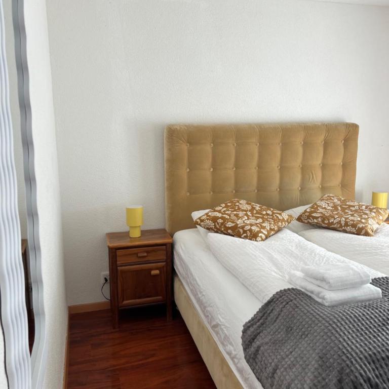 Nimbuzzz Apartments - Studio - 6