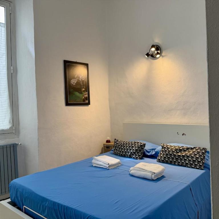 HOST4U - Casa Teresa Apartment front Beaches in Imperia City Centre - Appartamento con 2 Camere da Letto e Vista Mare - 10