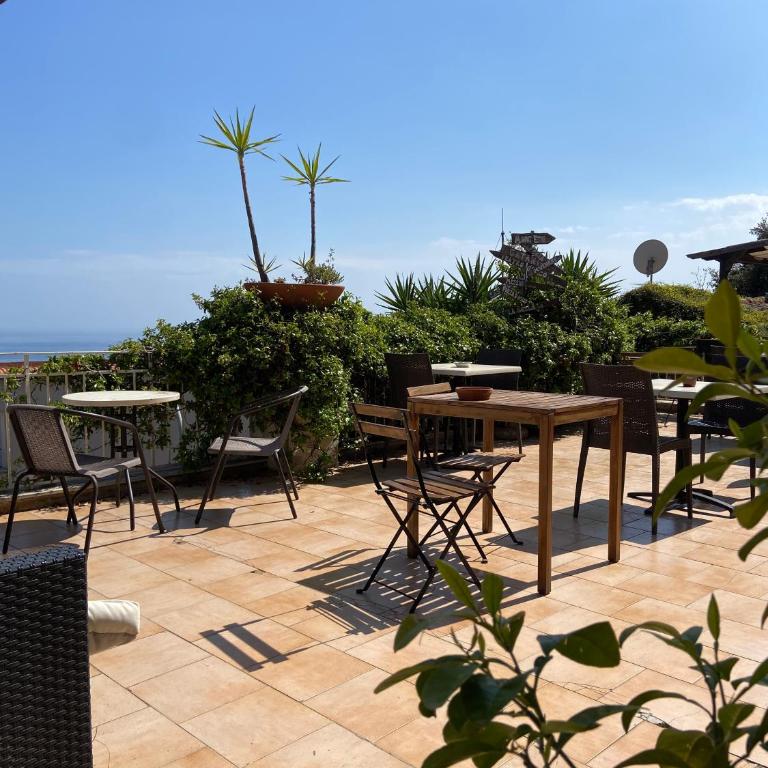 "Little Sicilian Home"-room with a private bathroom & kitchen -fridge - and shared a beautiful terrace on Hostel Taormina Center - One-Bedroom Apartment - 20