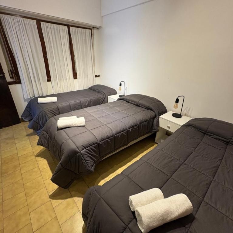 4 ambientes a 3 cuadras de la playa con parrilla y cochera - Totalmente renovado!! - Three-Bedroom Apartment - 31