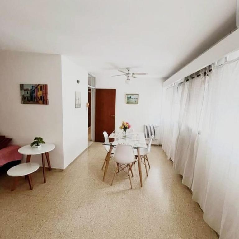 Ostel Grant - Habitación Compartida Mixta - 7