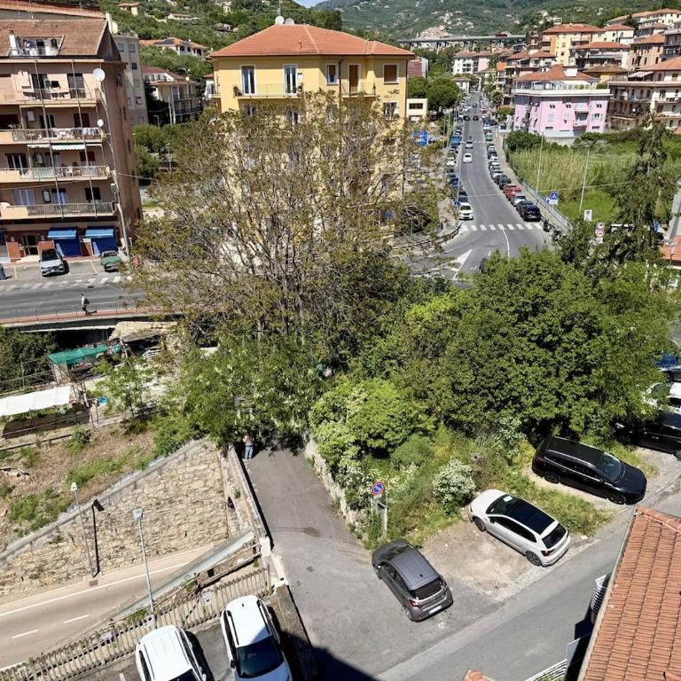 HOST4U - VYdo Apartment in Porto Maurizio, Imperia - Appartamento con 2 Camere da Letto e con Vista - 2