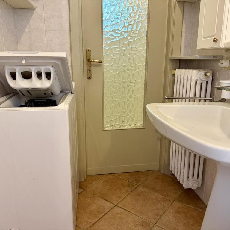 HOST4U - Ada's, Parasio old city, 5 min to beaches - Appartamento con 2 Camere da Letto - 6