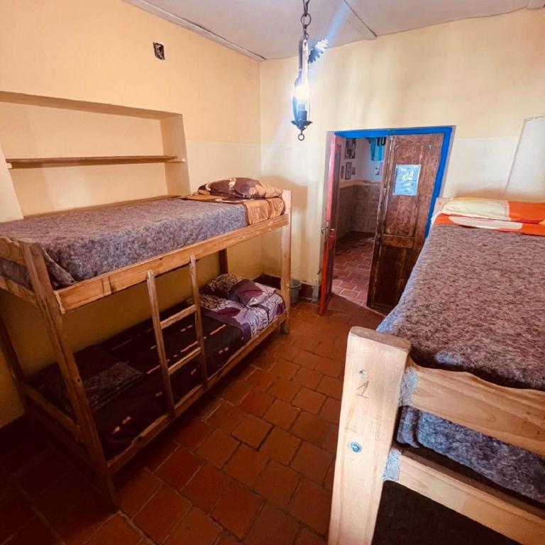 El Farolo - Habitación Compartida Mixta de 6 camas - 3