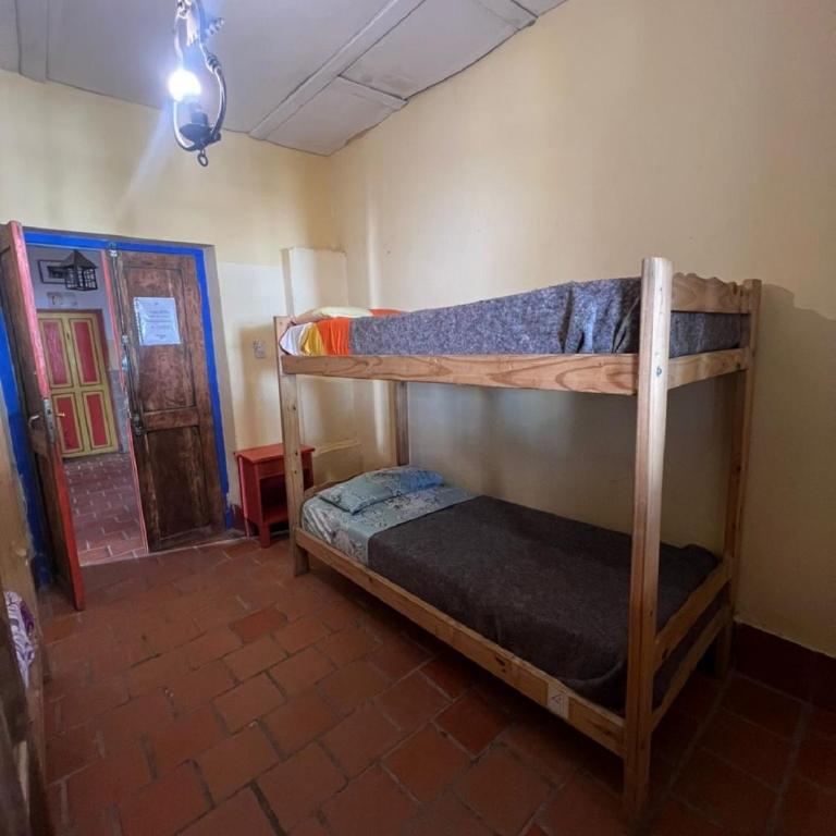 El Farolo - Habitación Compartida Mixta de 6 camas - 2