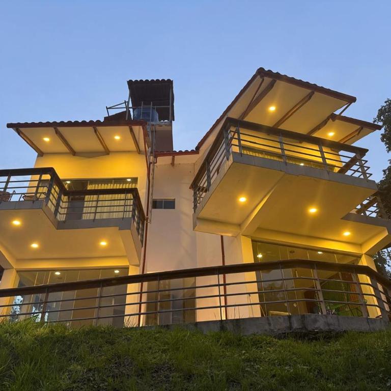 Vista Escalera Lodge - Three-Bedroom House - 6