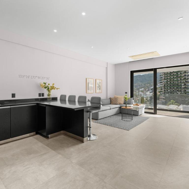 Sail View, Romantic Zone - One-Bedroom Apartment - 5