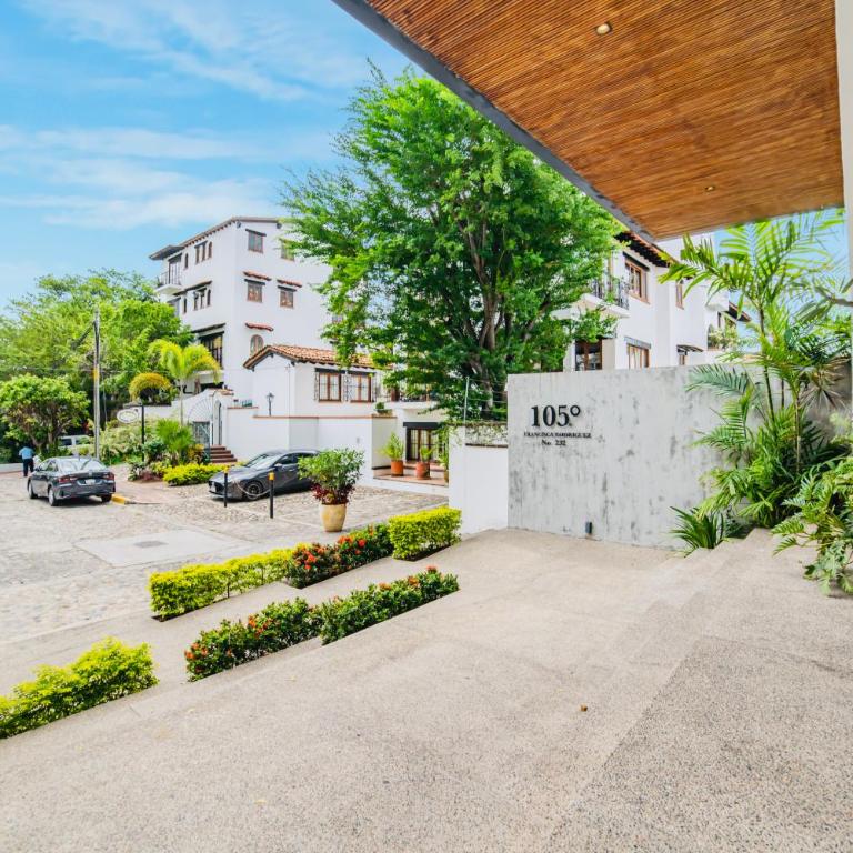 Sail View, Romantic Zone - One-Bedroom Apartment - 10