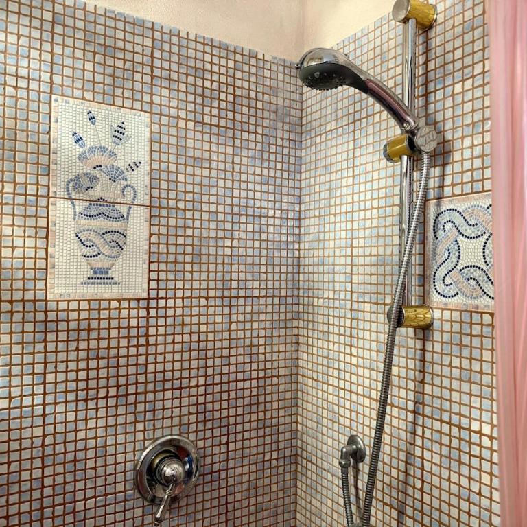HOST4U - ex Archbishop's House & Terrace, Imperia - Appartamento con 1 Camera da Letto, Balcone e Vista Mare - 31