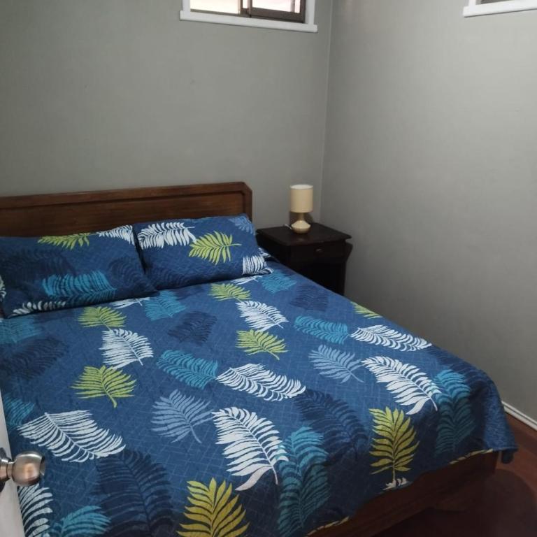 Hospedaje LARRAIN - Seven-Bedroom House - 11