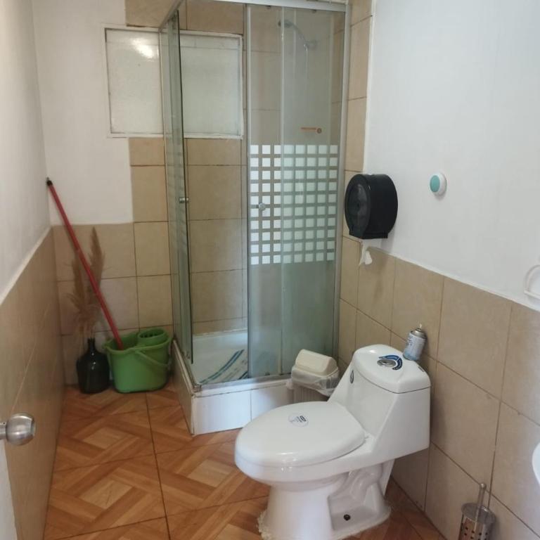 Hospedaje LARRAIN - Seven-Bedroom House - 9