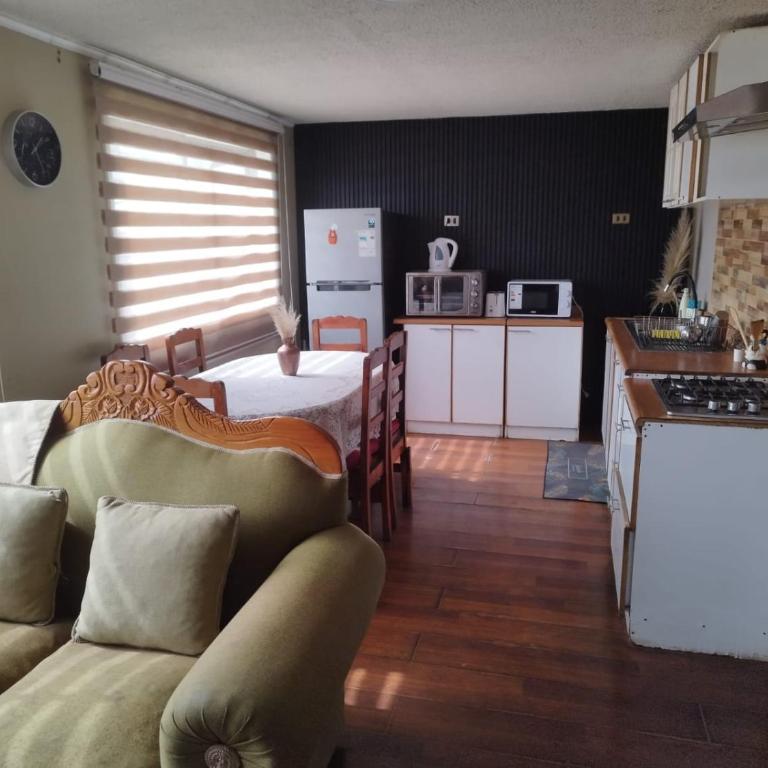 Hospedaje LARRAIN - Seven-Bedroom House - 6