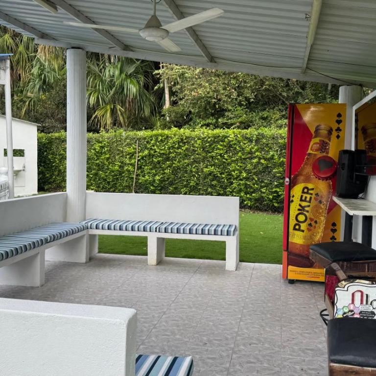 Quinta con Jacuzzi, Cancha de fútbol y Bolirana - Casa de 5 dormitorios - 3