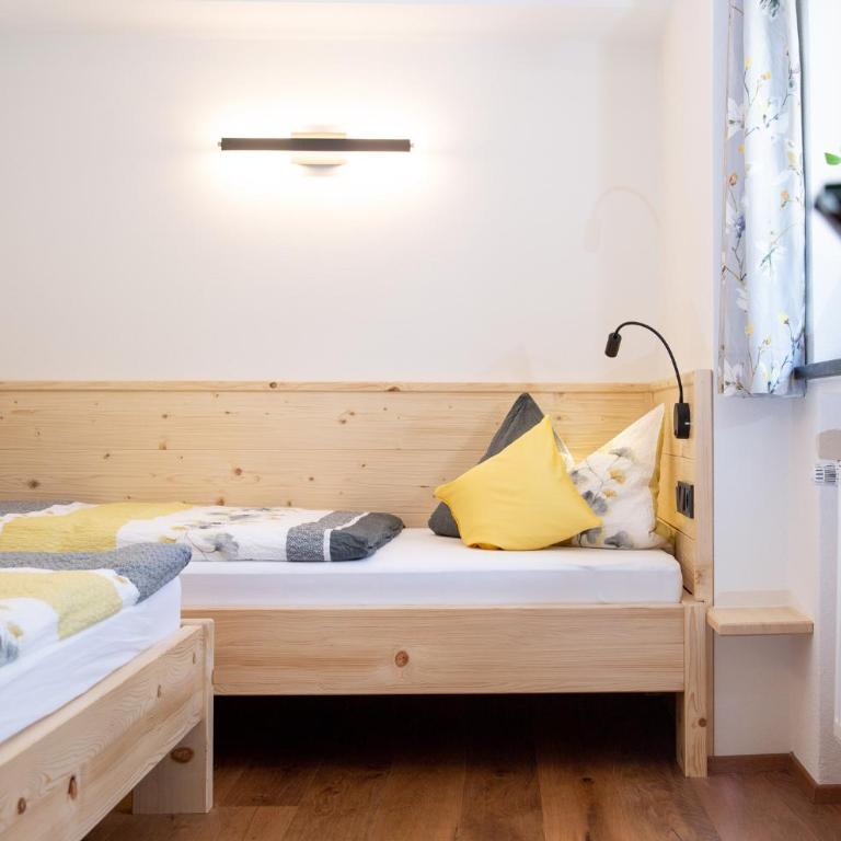 Gästehaus Sägfeiler - Apartment mit 2 Schlafzimmern und Balkon - 9