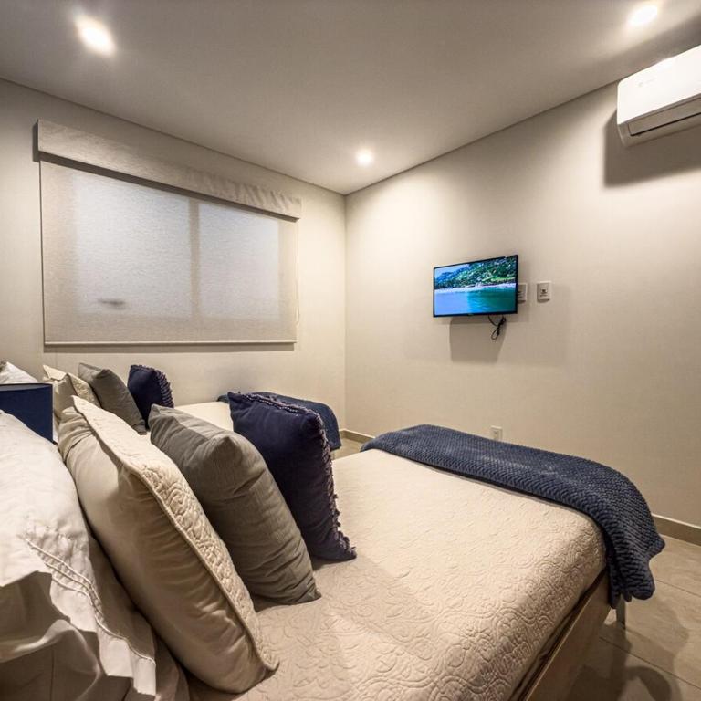 Dream Vacations At Camino Al Mar With Ocean View - Two-Bedroom Apartment - 36