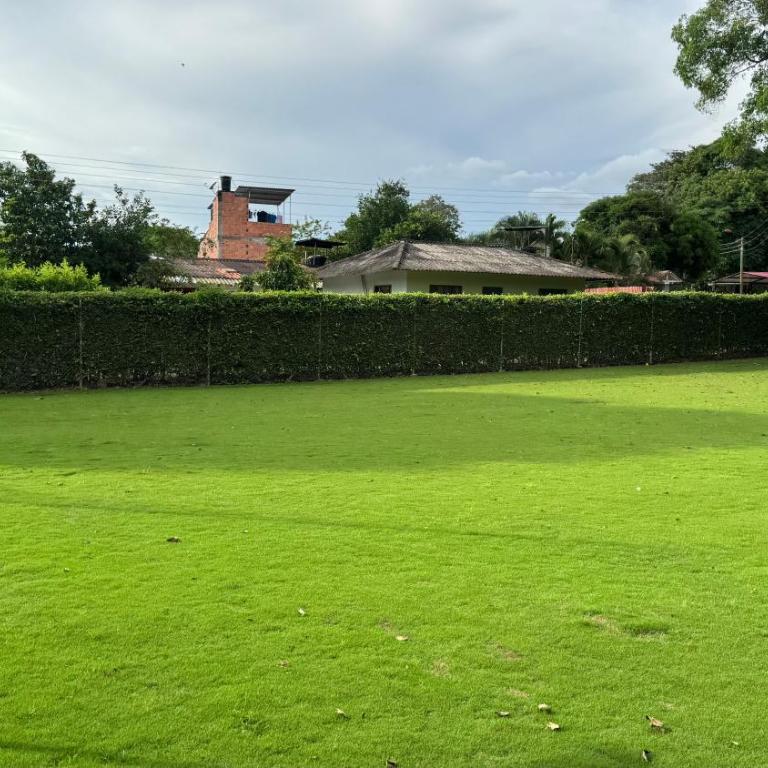Quinta con Jacuzzi, Cancha de fútbol y Bolirana - Casa de 5 dormitorios - 50
