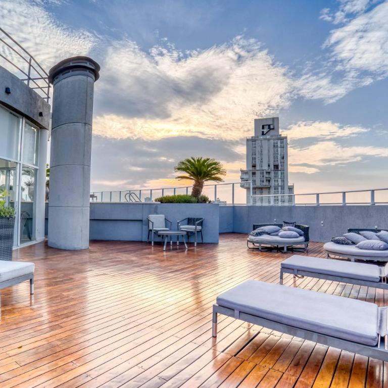 Executive Apartment in Corporate Axis Ideal for Business Stay - One-Bedroom Apartment - 6