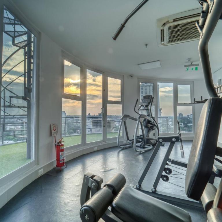 Executive Apartment in Corporate Axis Ideal for Business Stay - One-Bedroom Apartment - 7